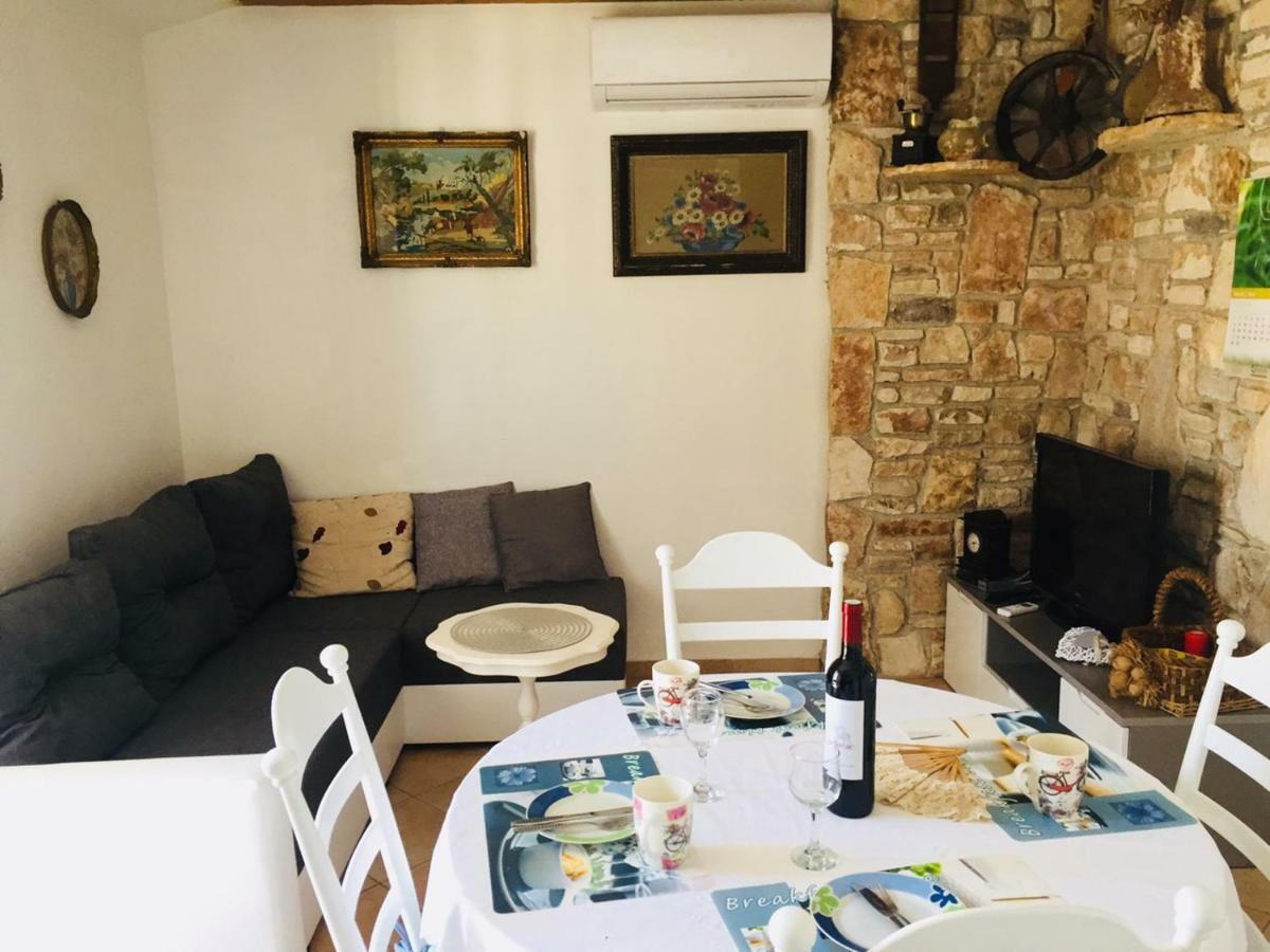 פרמנטורה Apartment Josipa מראה חיצוני תמונה